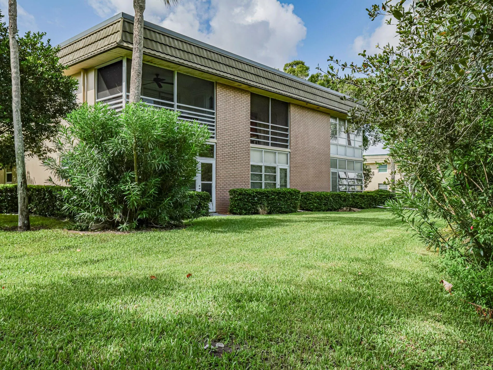 28 Vista Gardens Trail, #105