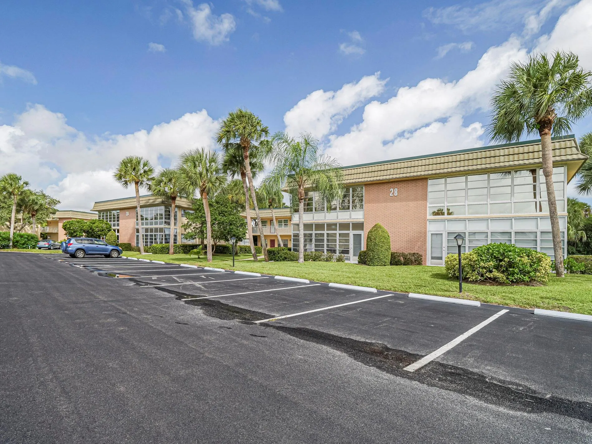 28 Vista Gardens Trail, #105