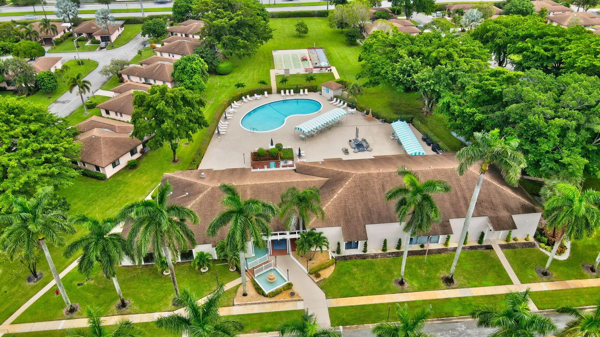 14527 Bonaire Boulevard, #609
