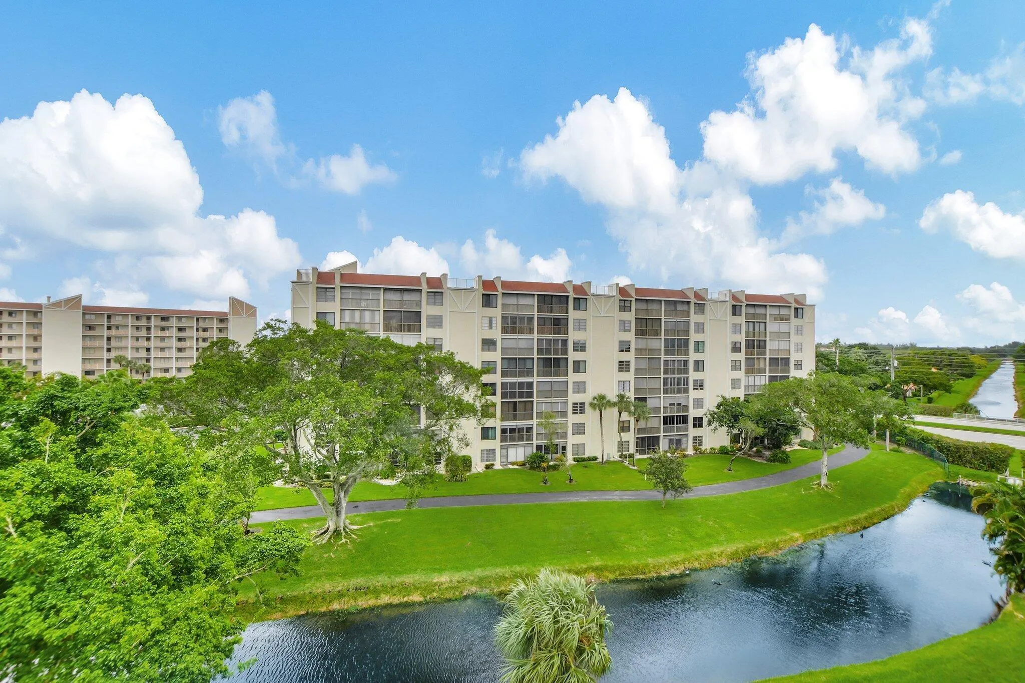 14527 Bonaire Boulevard, #609