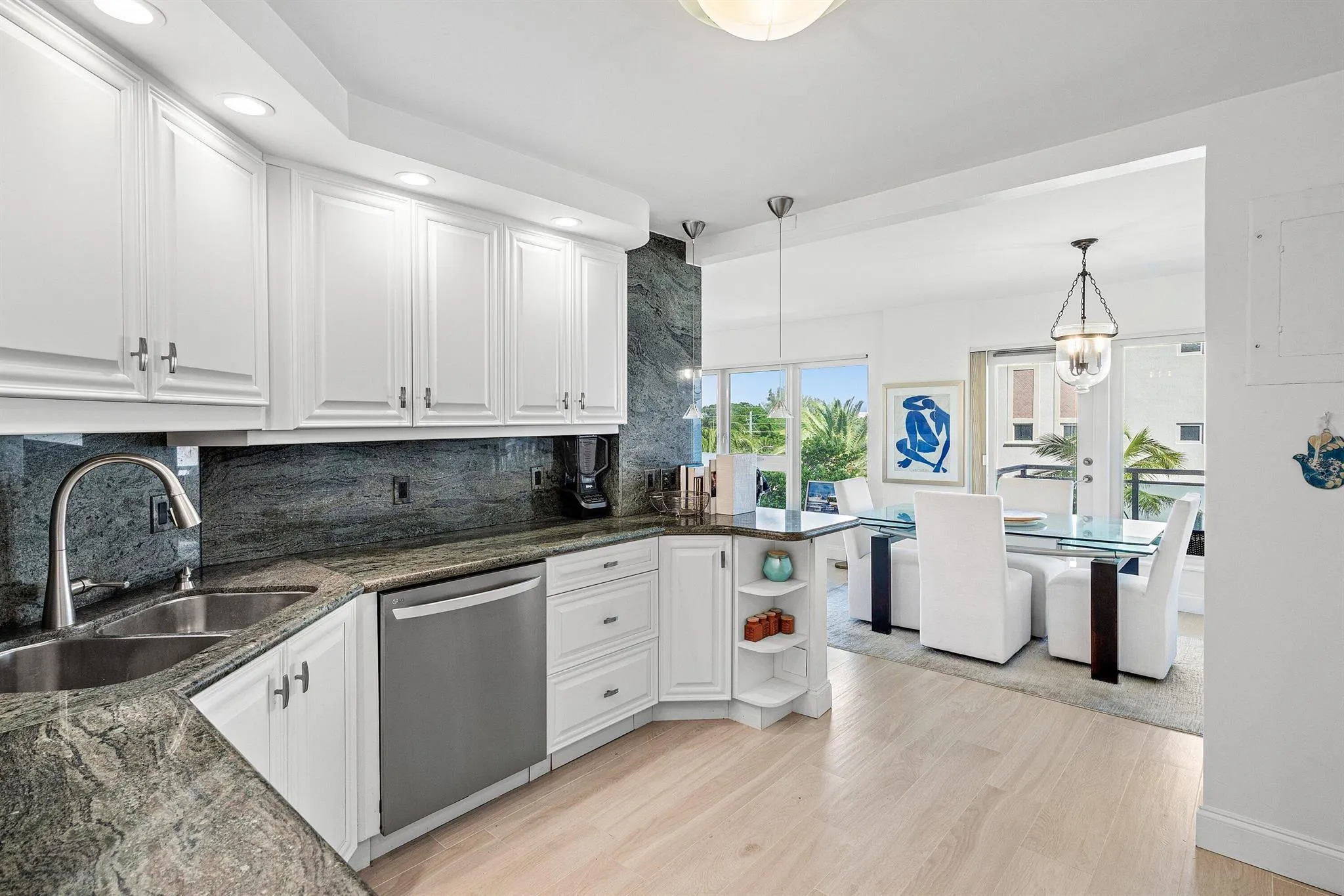 2066 N Ocean Boulevard, #4nw