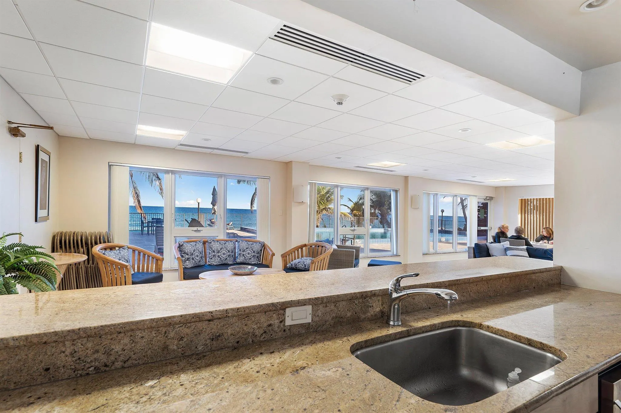 2066 N Ocean Boulevard, #4nw