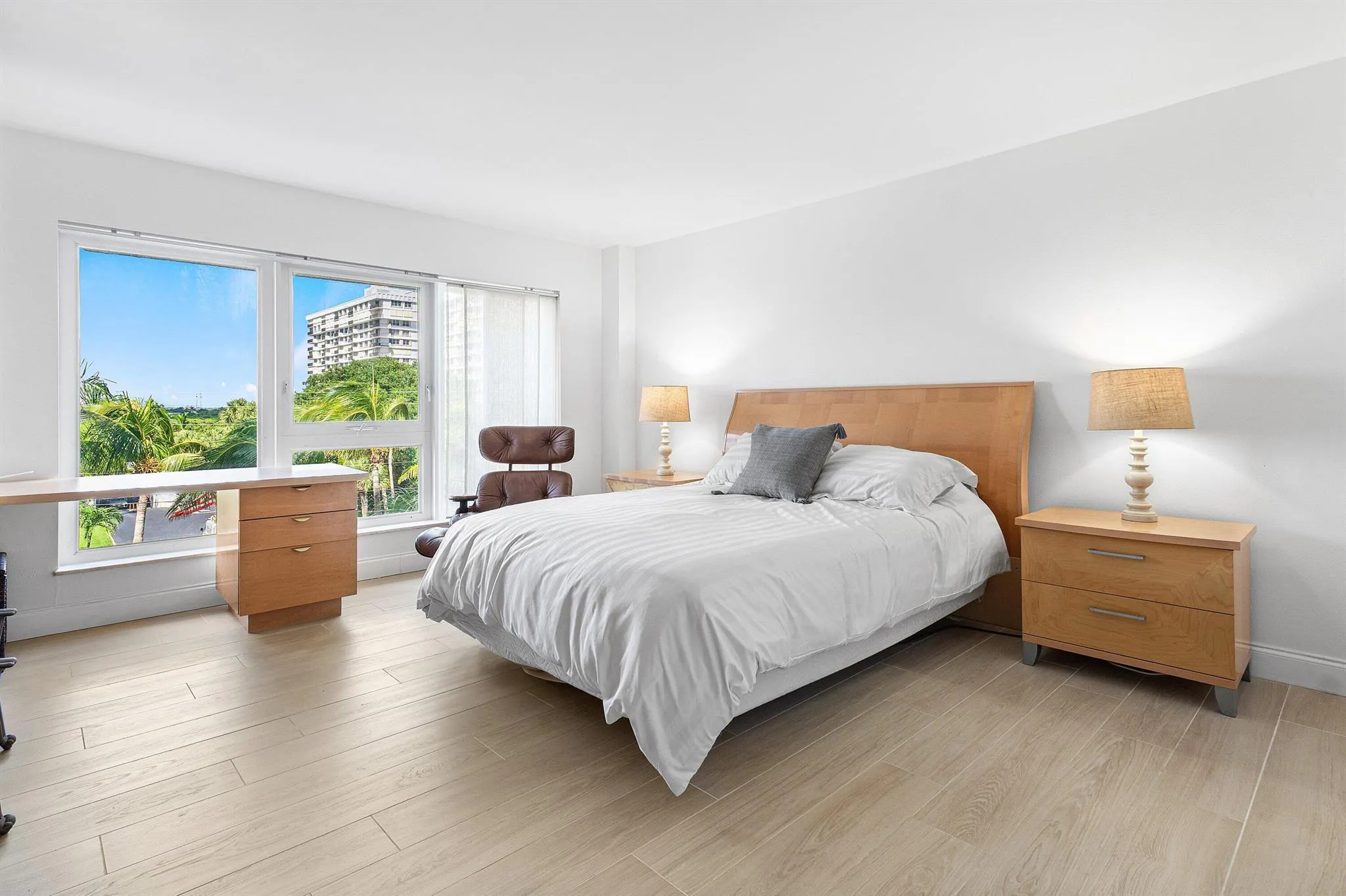 2066 N Ocean Boulevard, #4nw