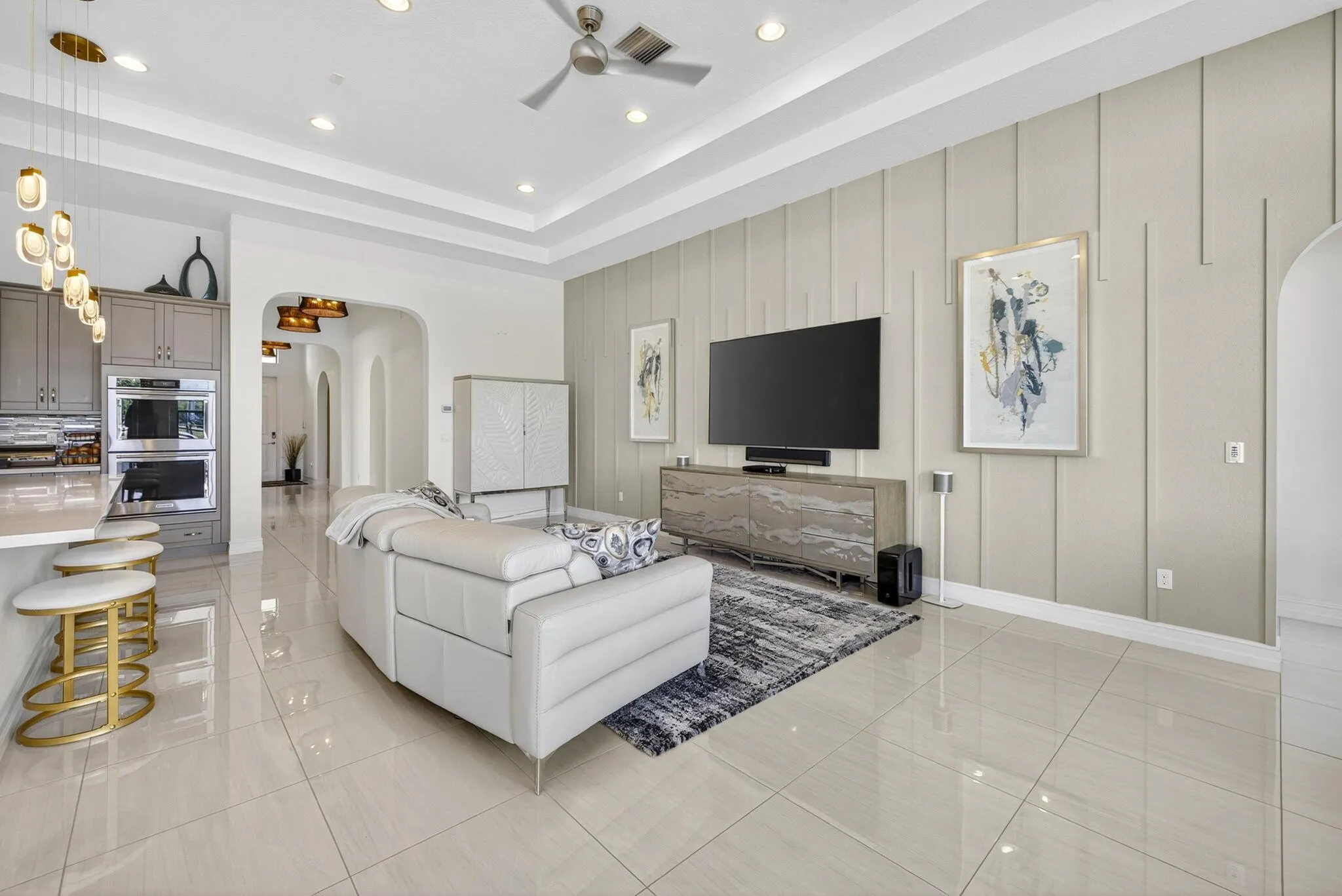 9123 Grand Prix Lane