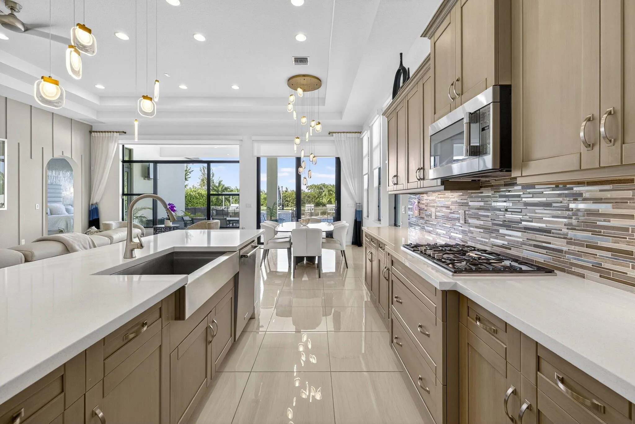 9123 Grand Prix Lane