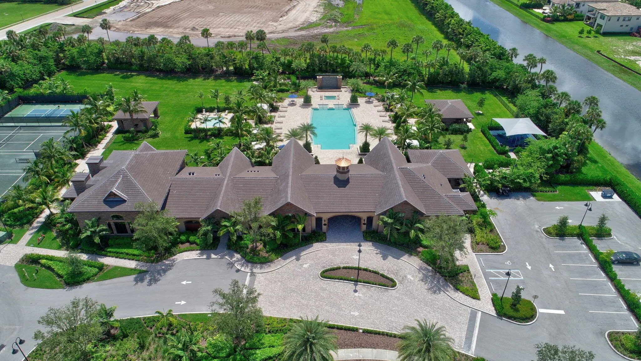 9123 Grand Prix Lane