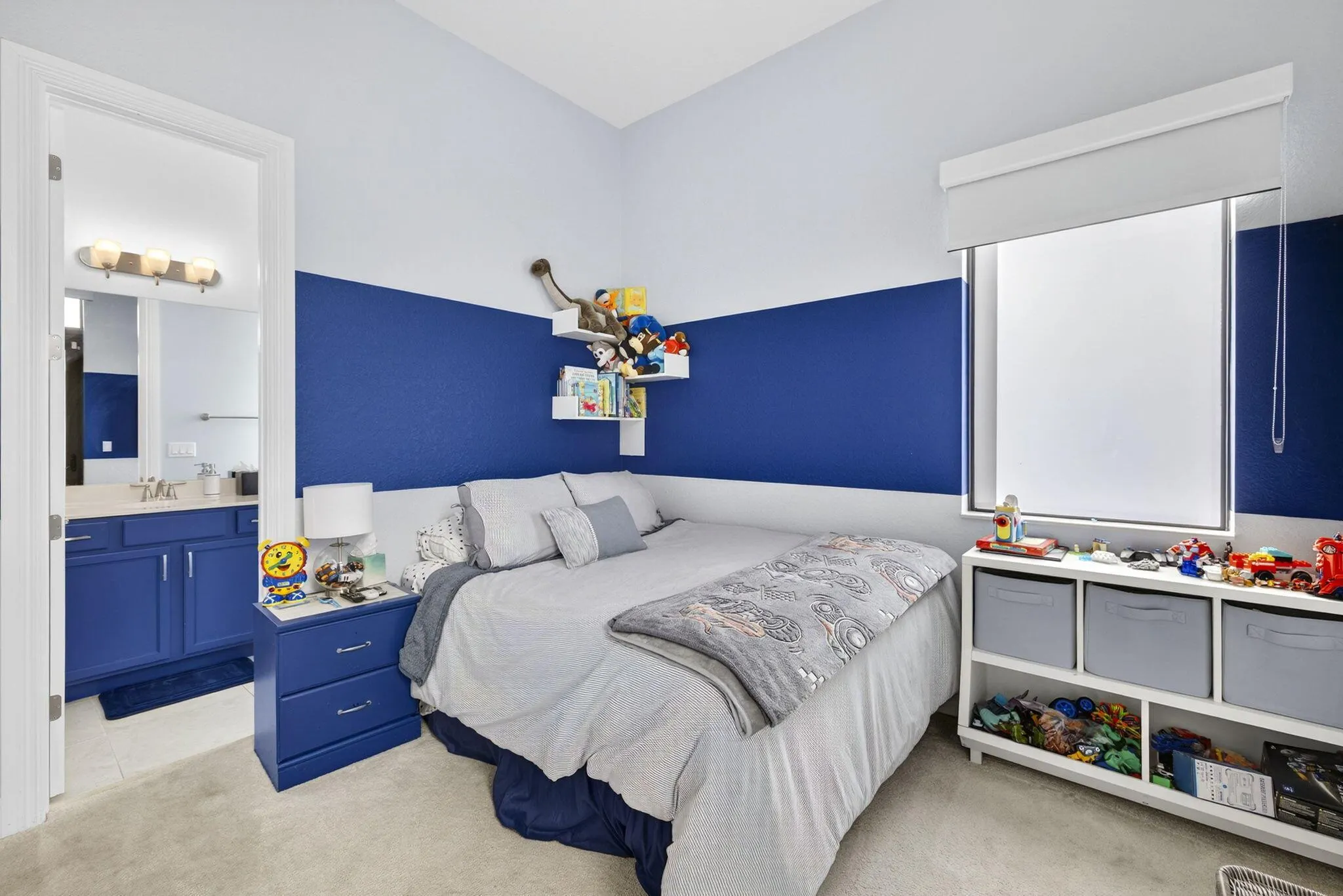 9123 Grand Prix Lane