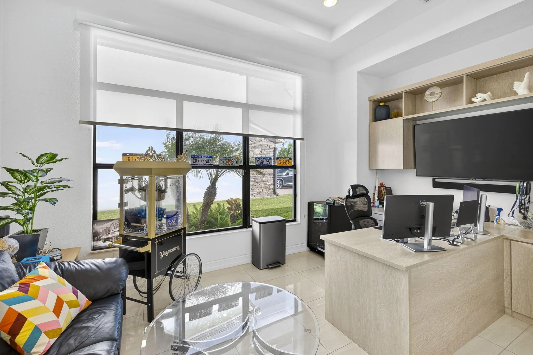 9123 Grand Prix Lane