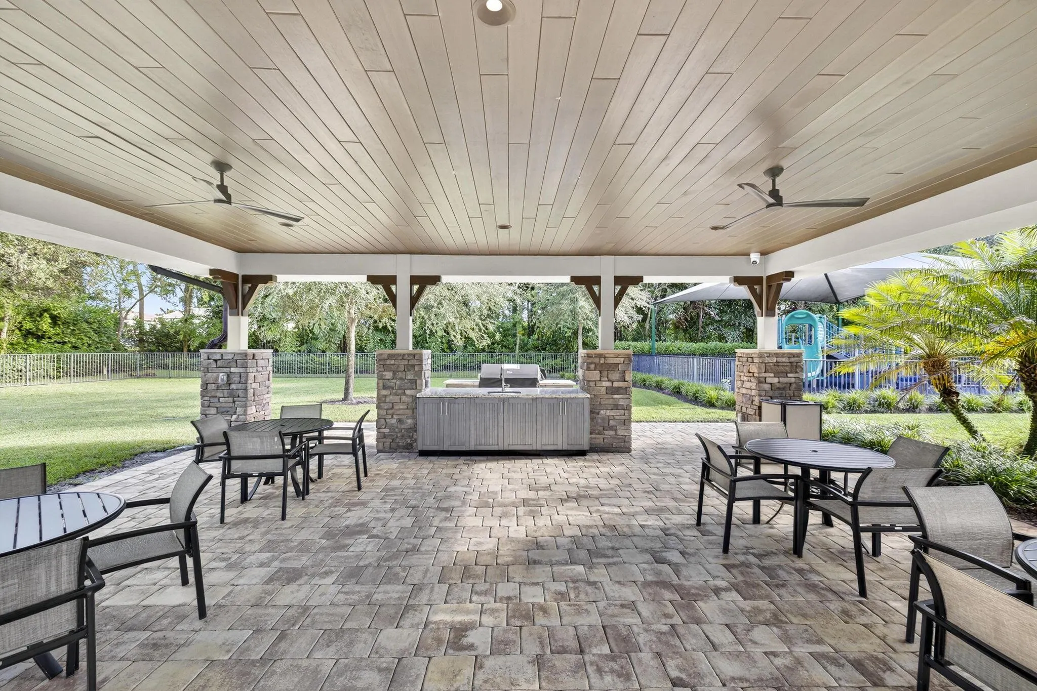 9123 Grand Prix Lane