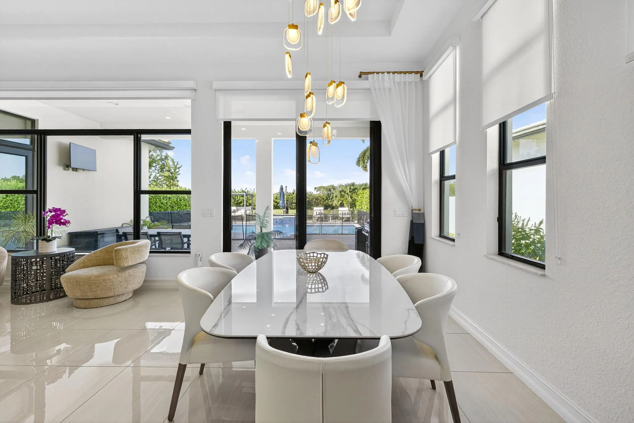 9123 Grand Prix Lane