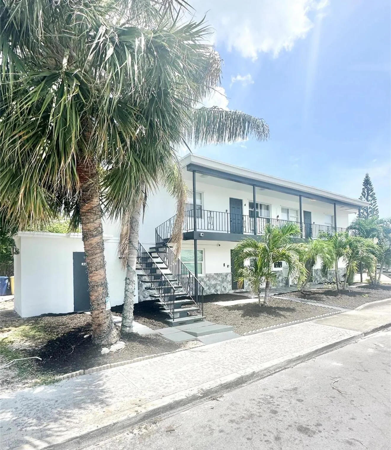 1501 N Federal Highway