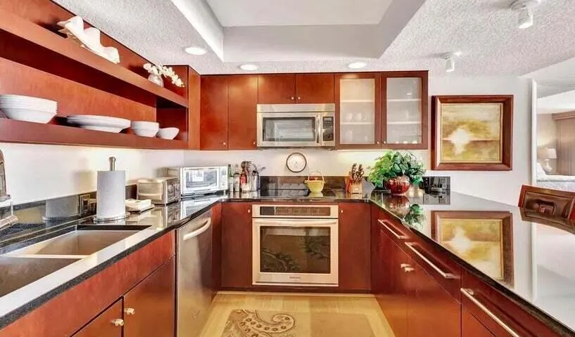 4200 N Ocean Drive, #1-905