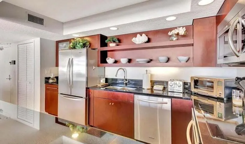 4200 N Ocean Drive, #1-905
