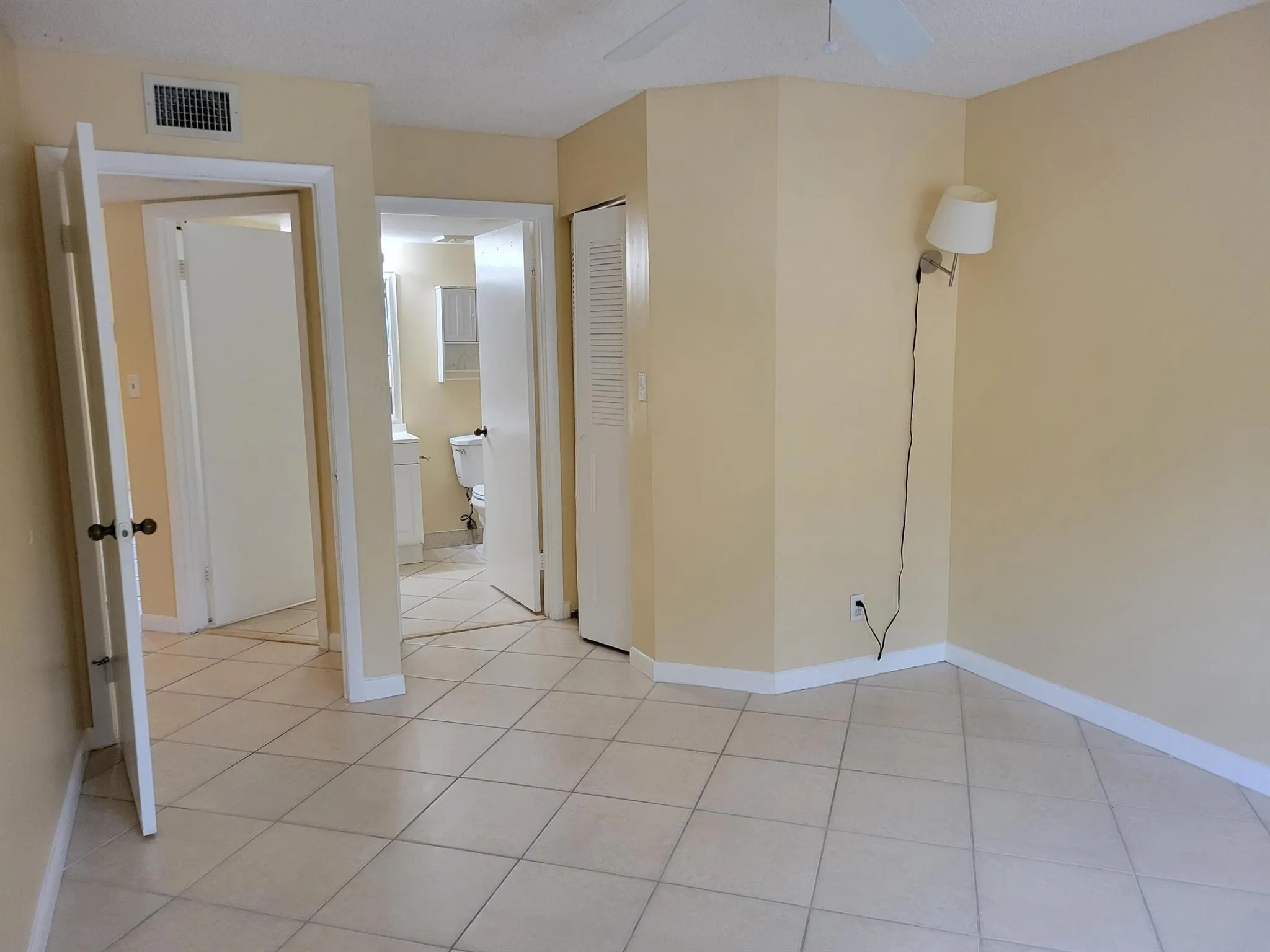 1112 Coral Club Drive, #1112