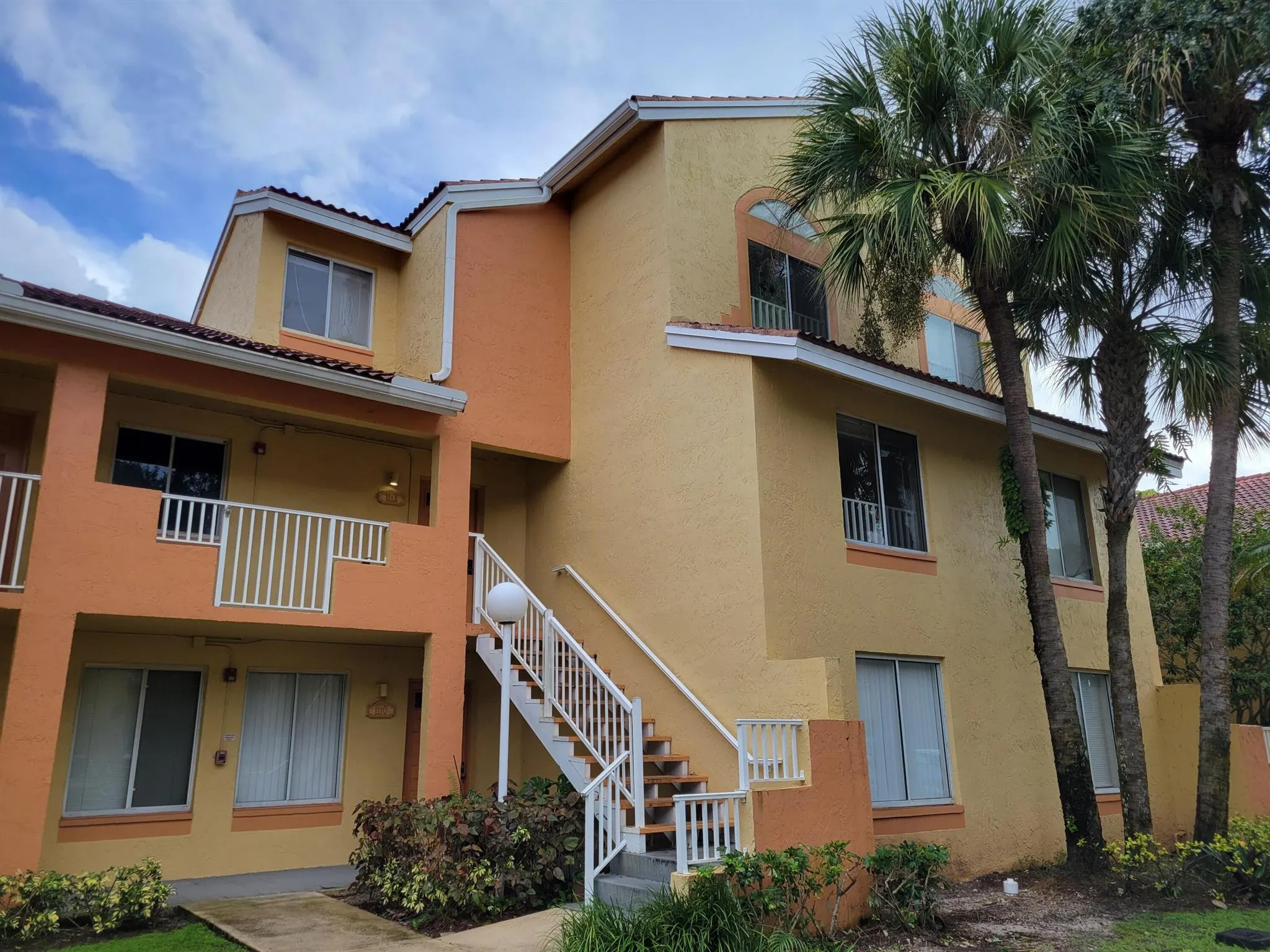 1112 Coral Club Drive, #1112