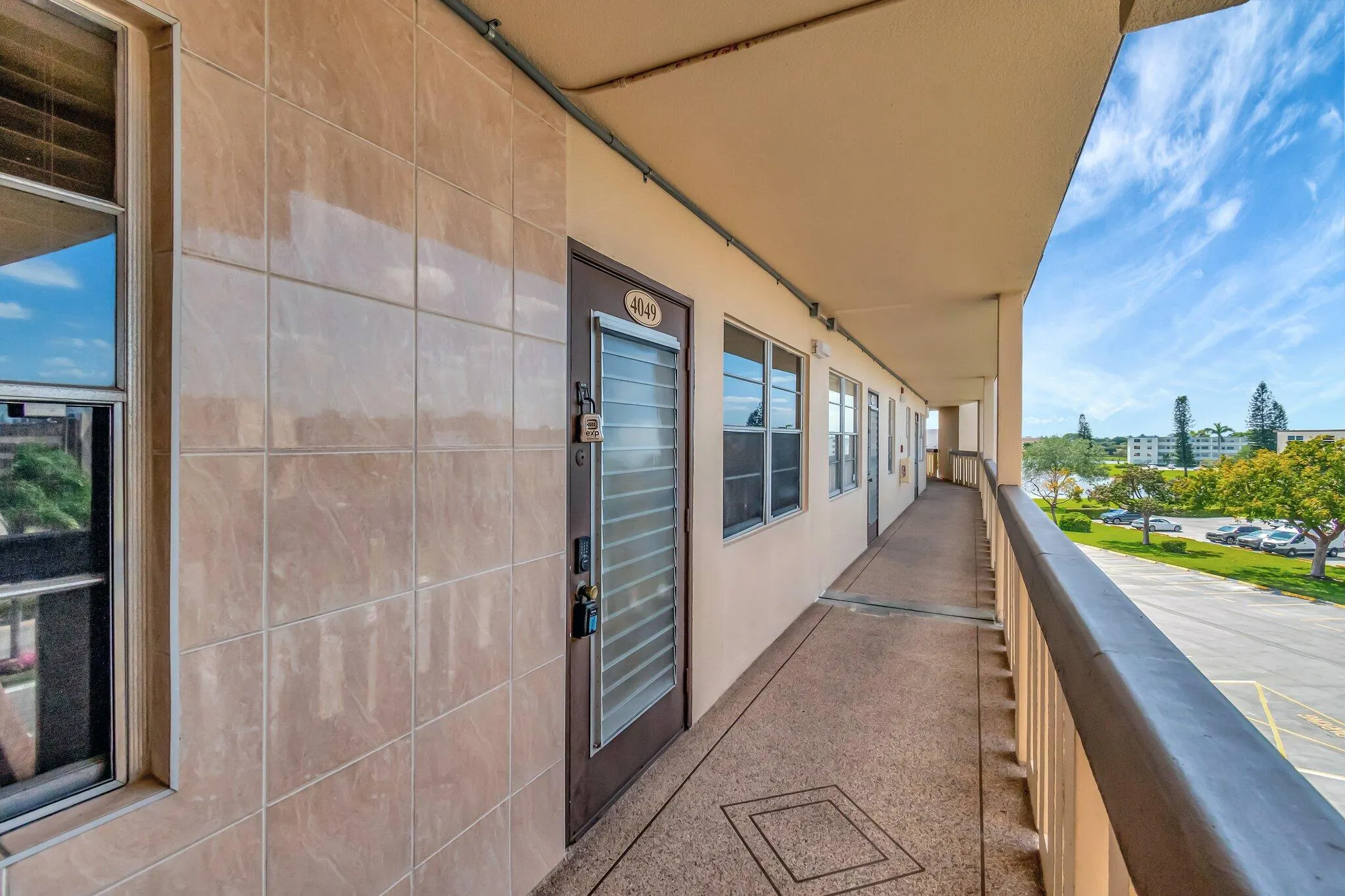 4049 Wolverton C