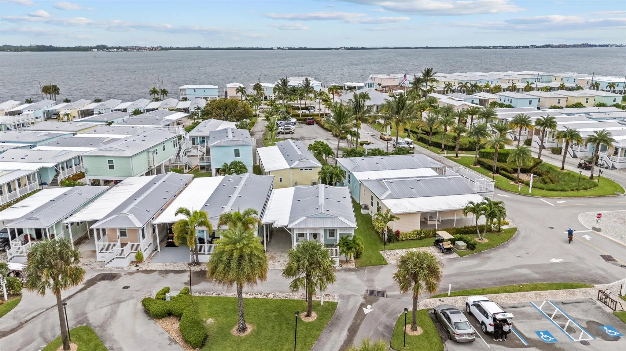 204 NE Sail Way