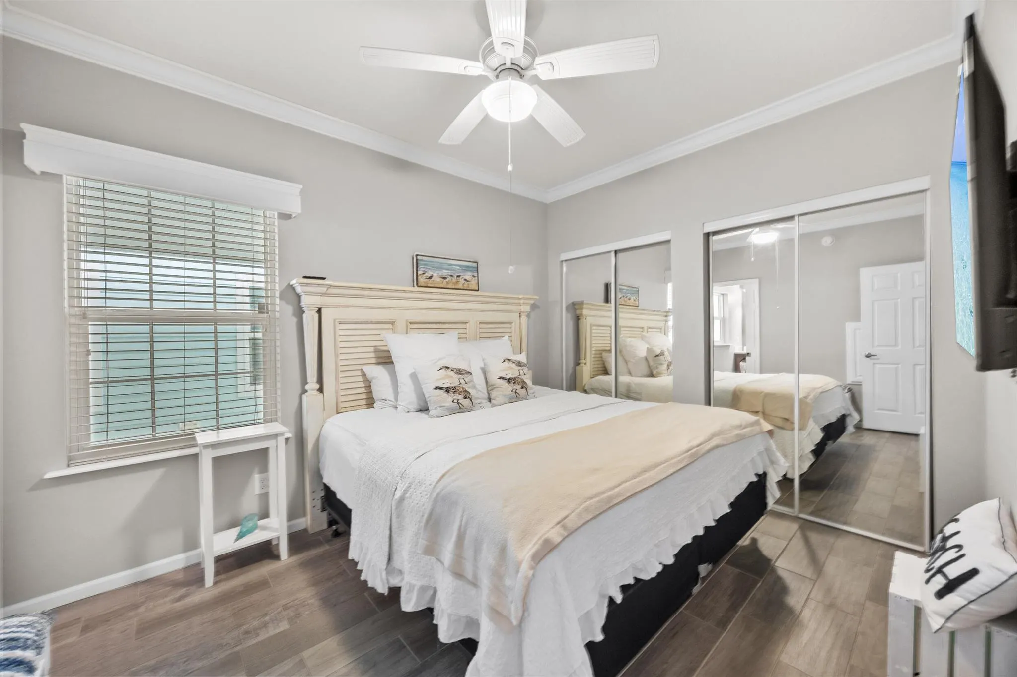 204 NE Sail Way