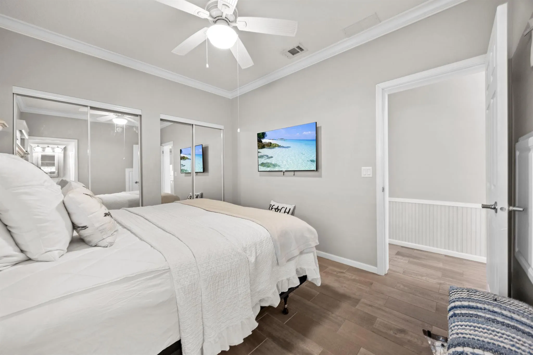 204 NE Sail Way