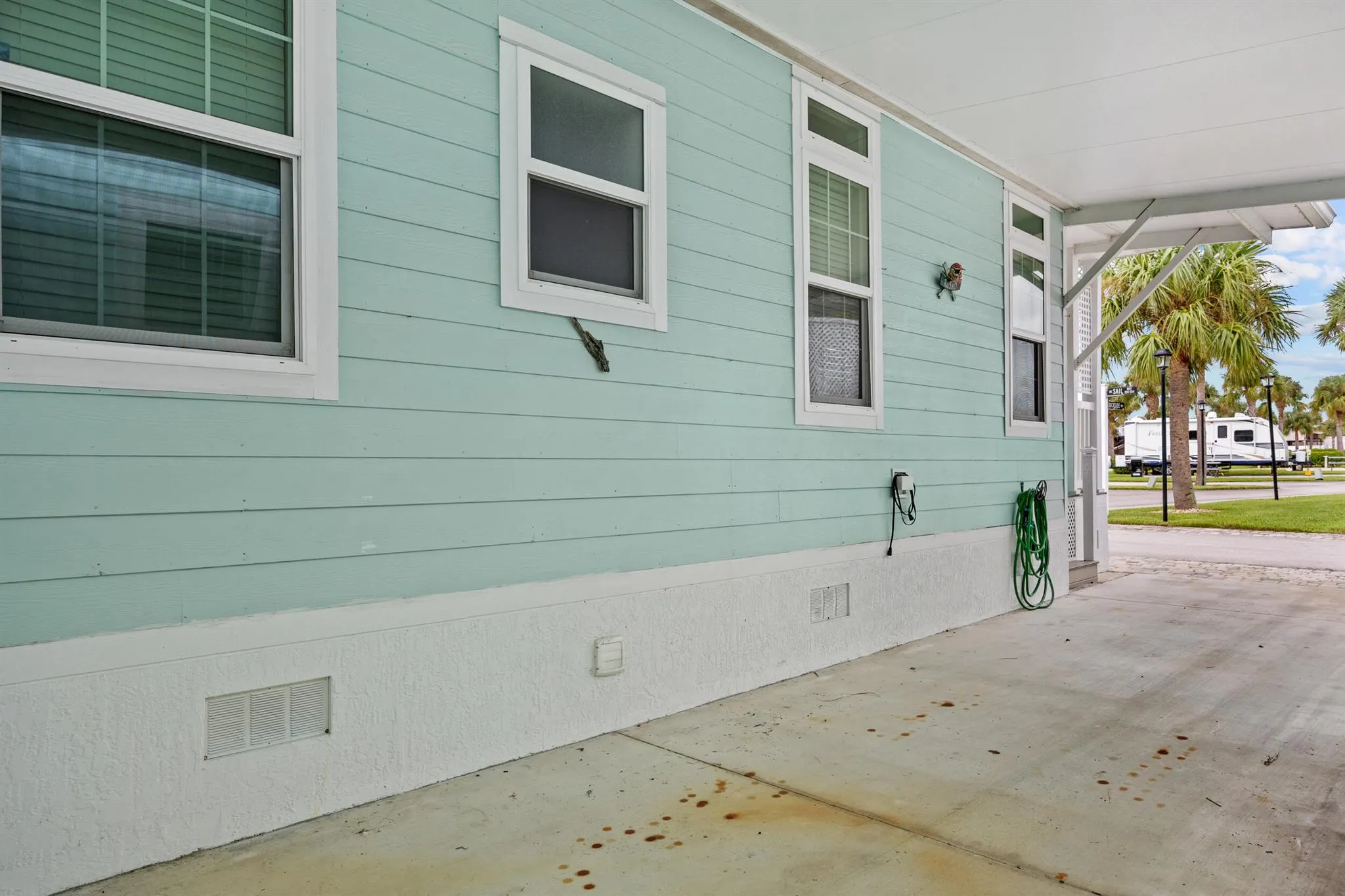 204 NE Sail Way