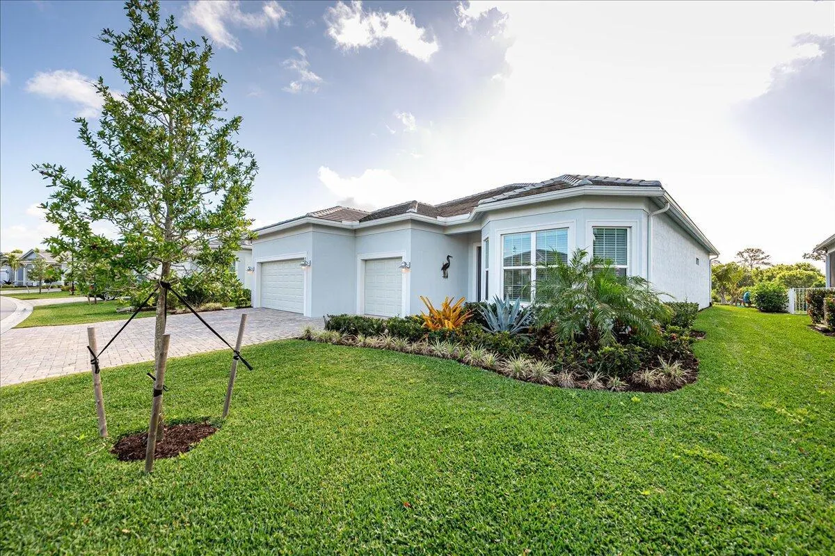 9941 SW Legacy Drive
