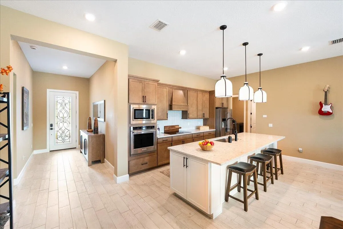 9941 SW Legacy Drive
