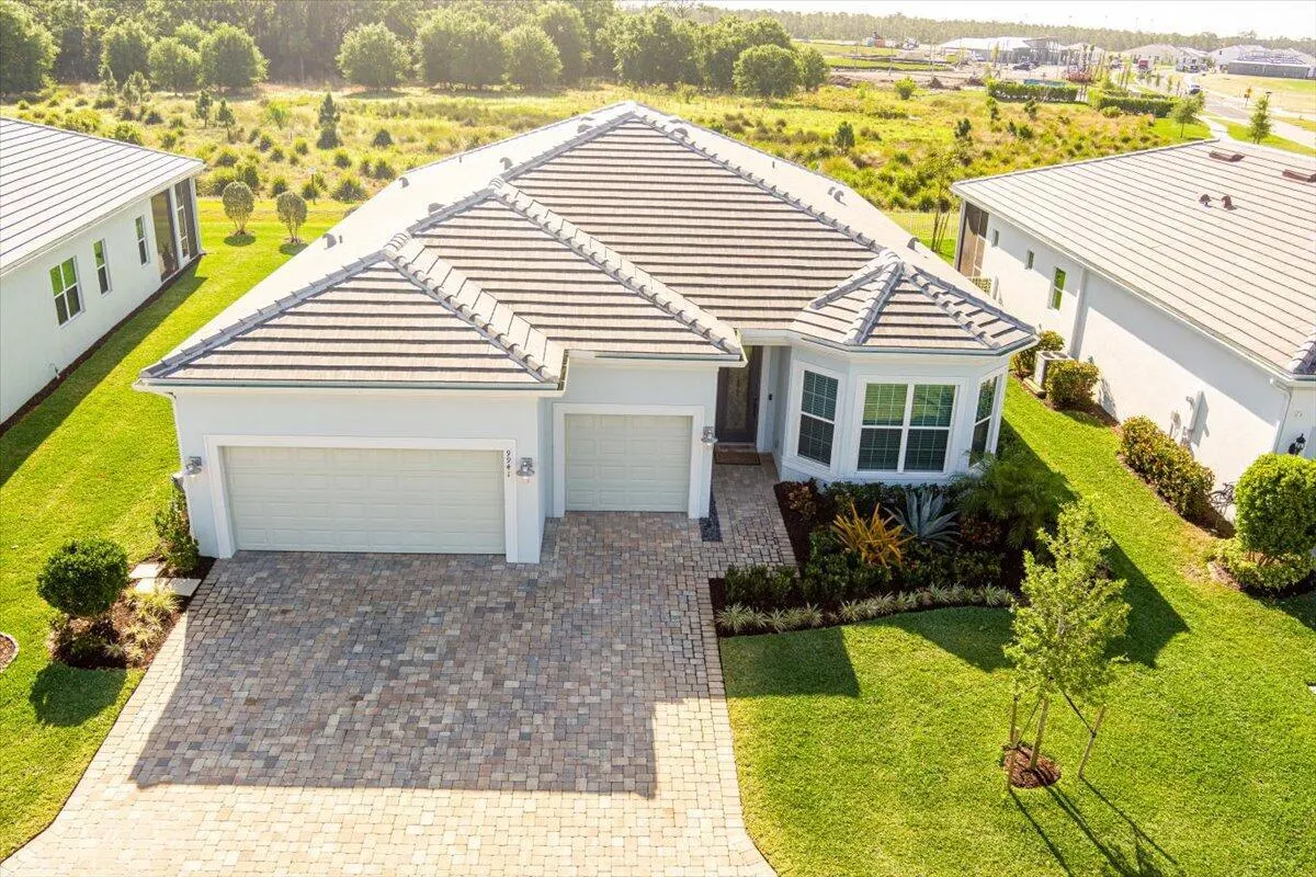 9941 SW Legacy Drive
