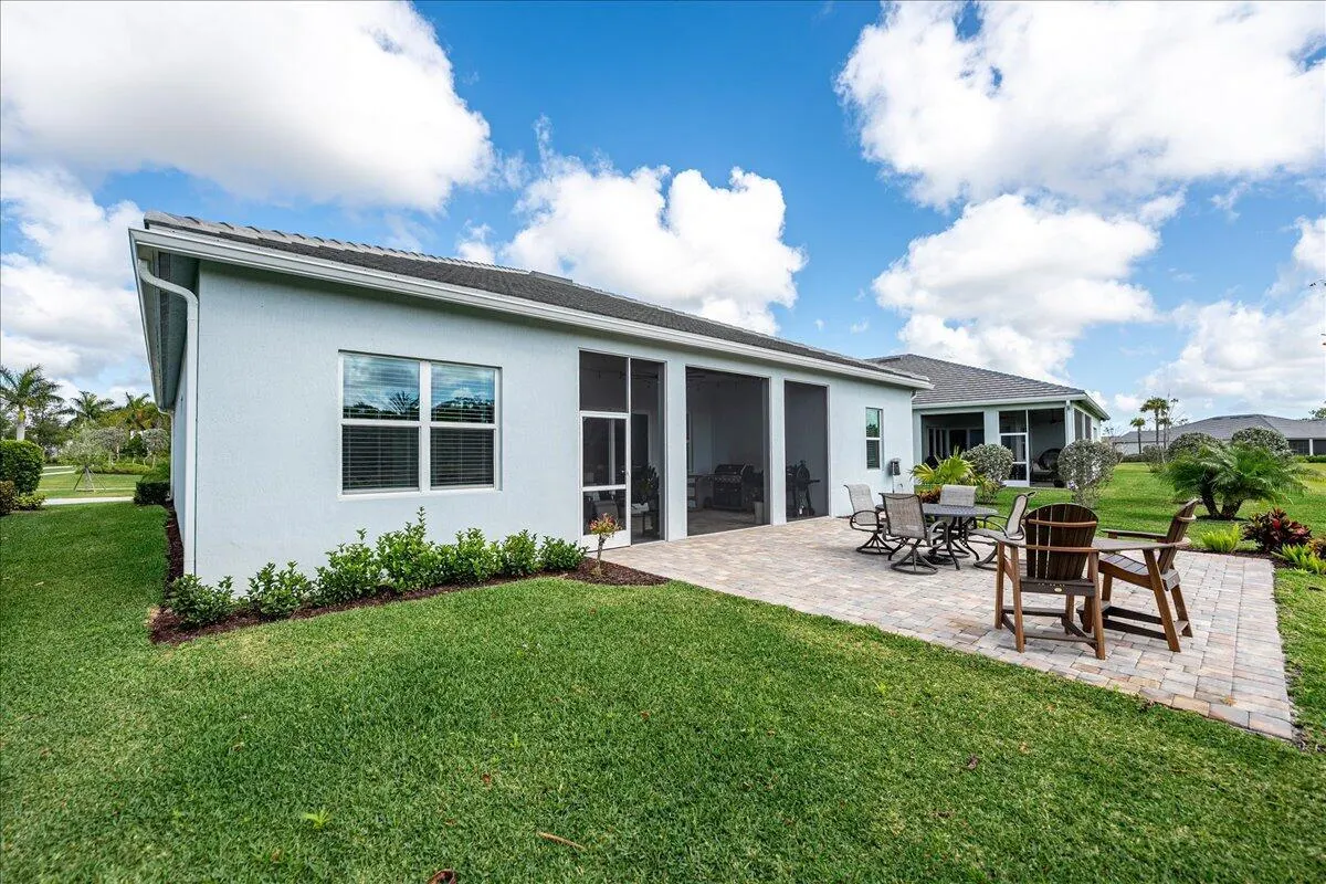 9941 SW Legacy Drive