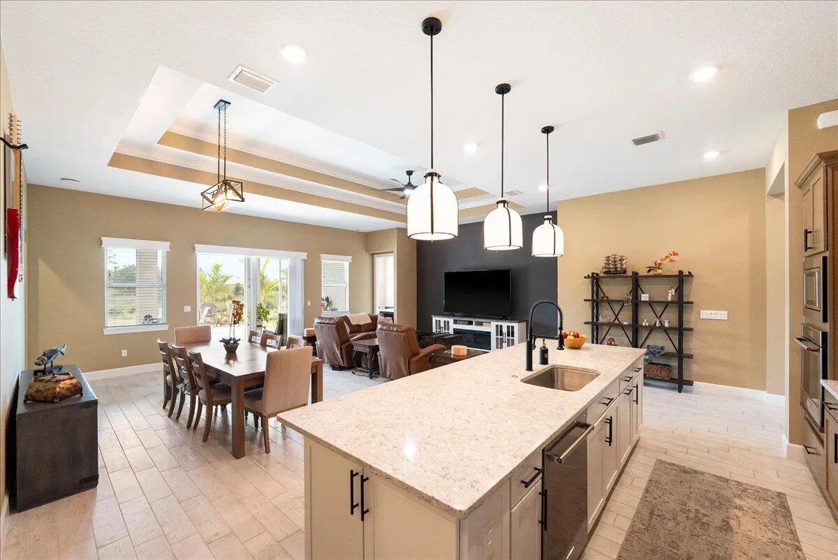 9941 SW Legacy Drive