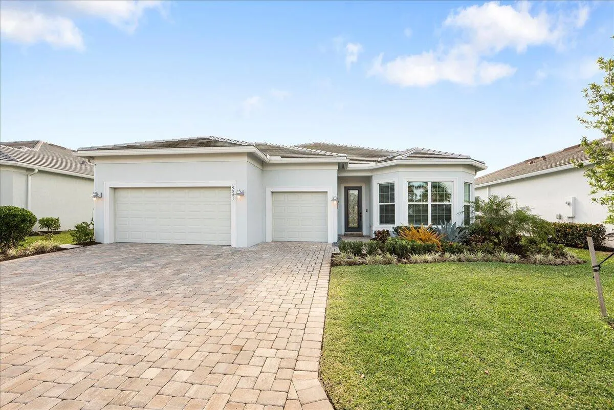 9941 SW Legacy Drive