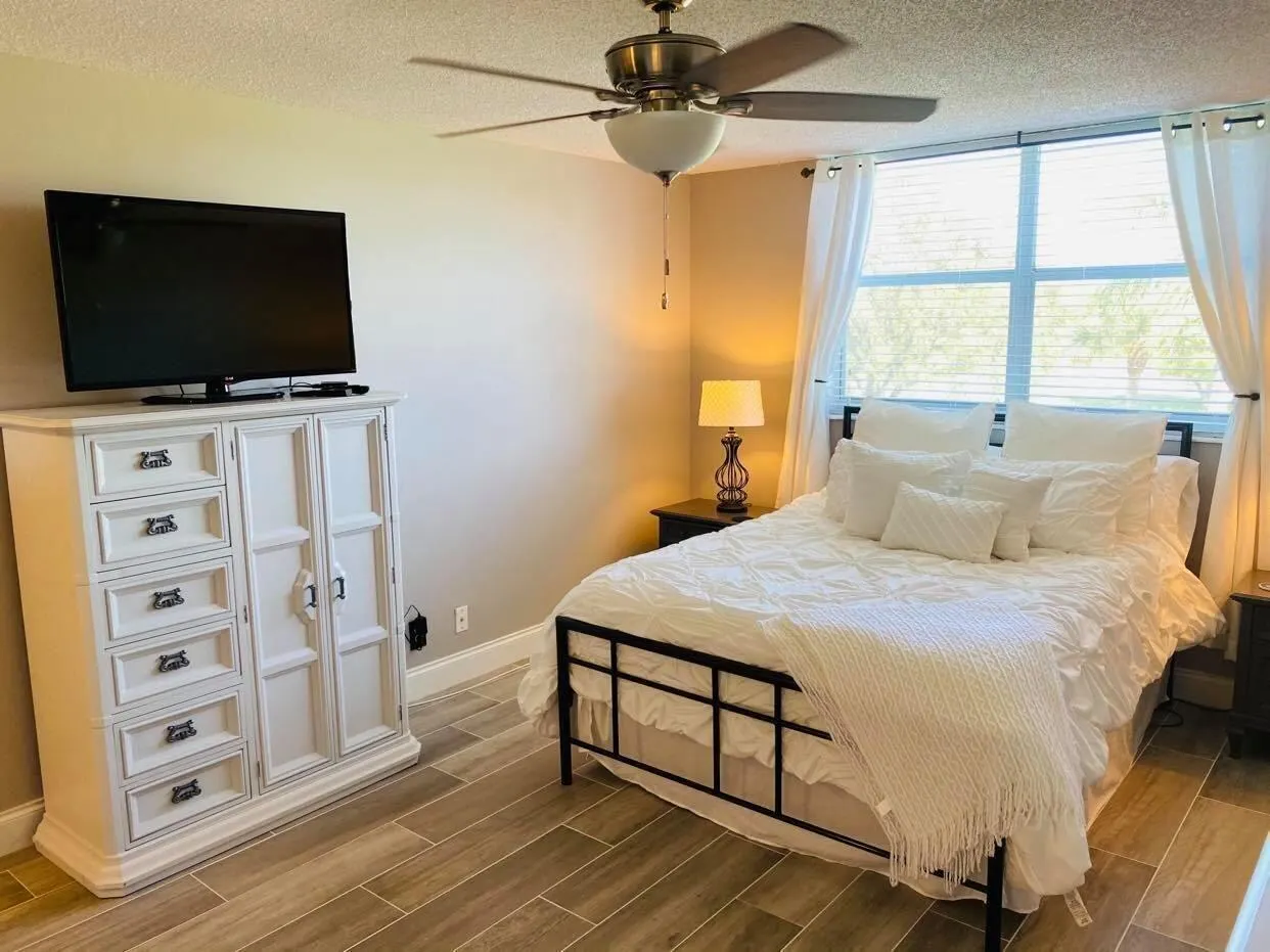5700 NW 2nd Avenue, #309