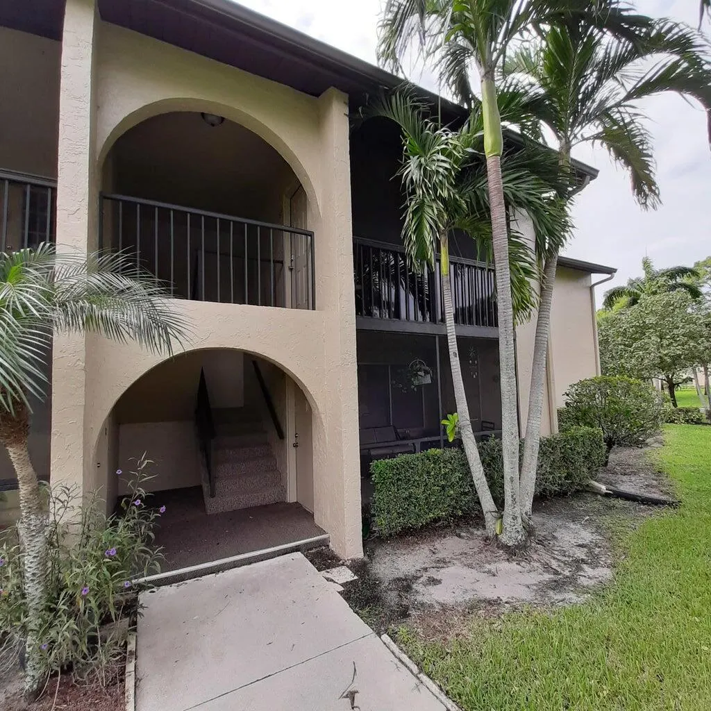 539 Shady Pine Way, #B2