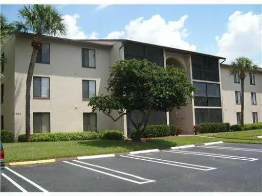206 Foxtail Drive, #B2