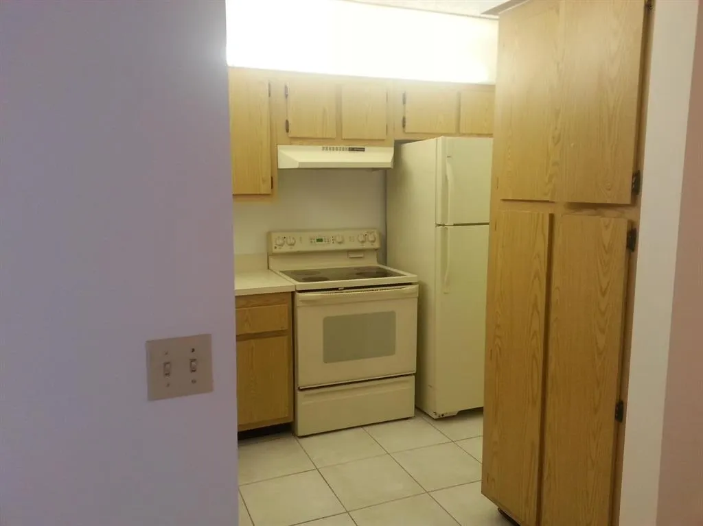 206 Foxtail Drive, #B2