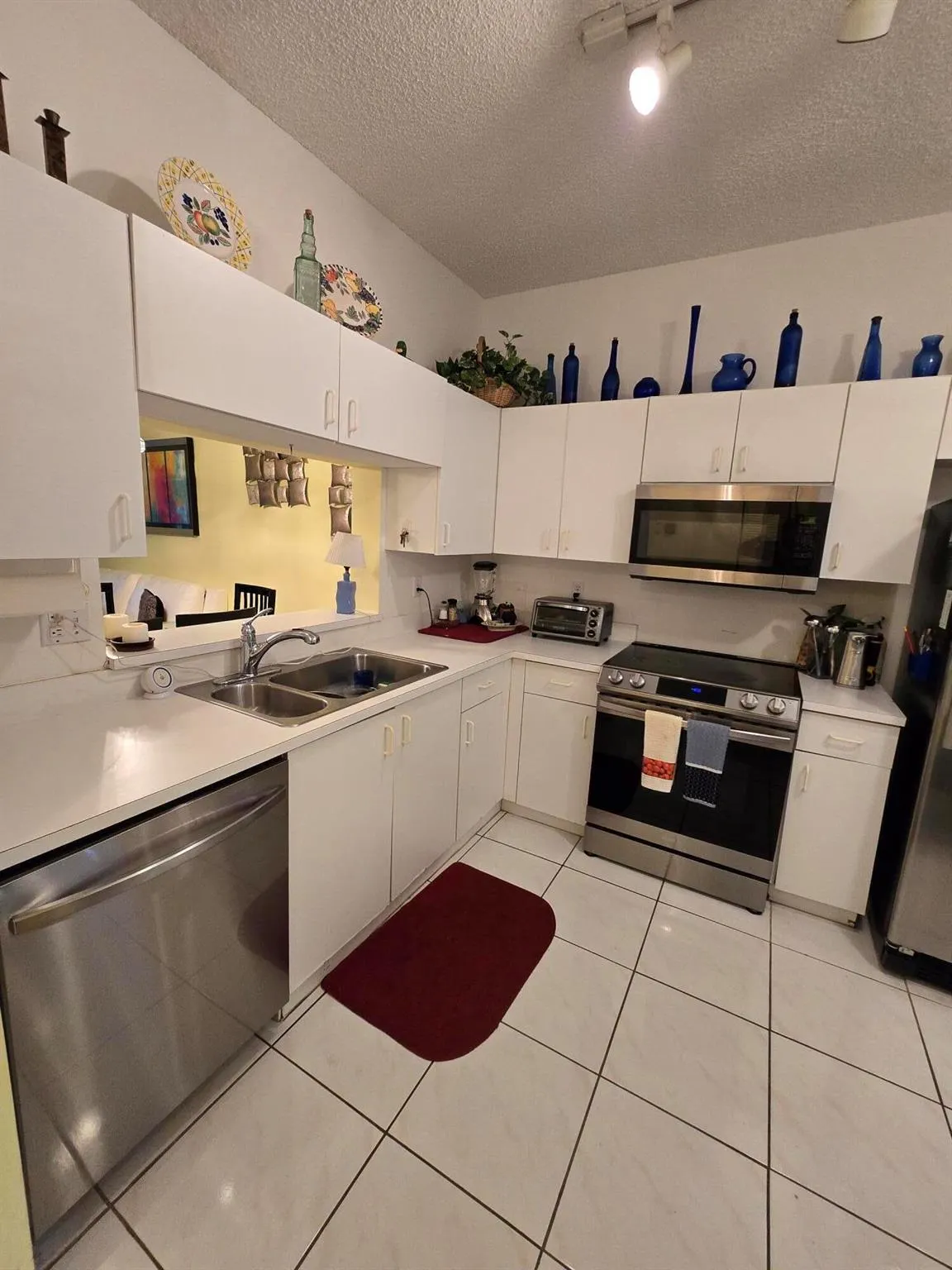 5084 Rose Hill Drive, #1103