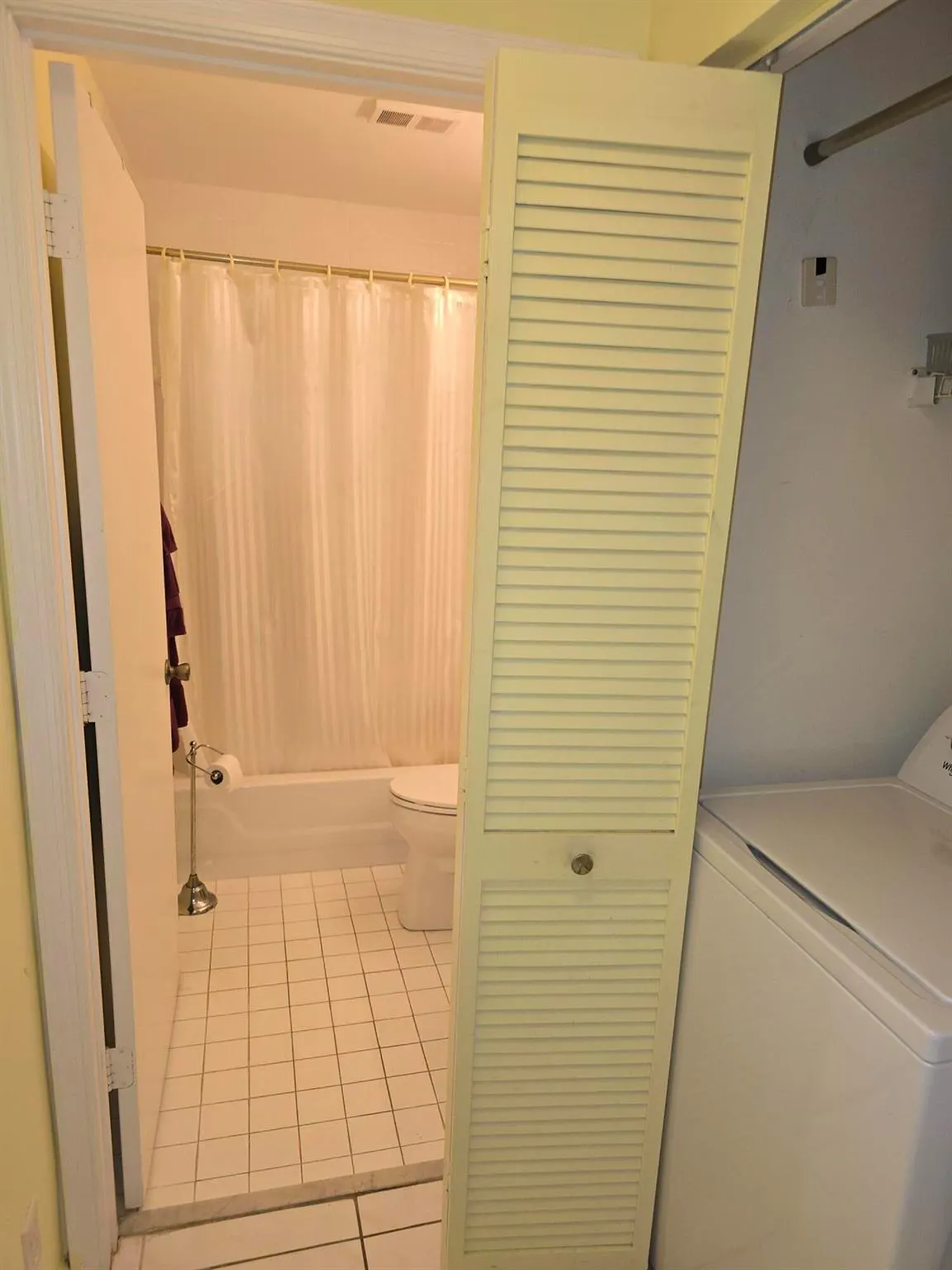 5084 Rose Hill Drive, #1103