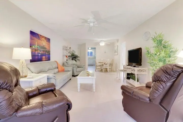 2 Westwood Avenue, #207g