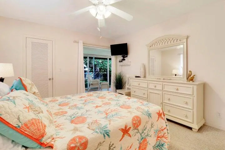 2 Westwood Avenue, #207g