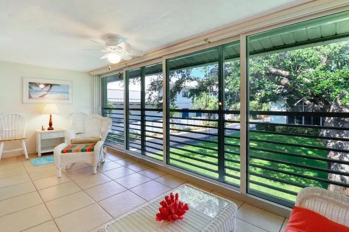 2 Westwood Avenue, #207g