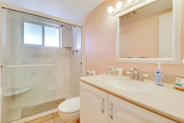 2 Westwood Avenue, #207g