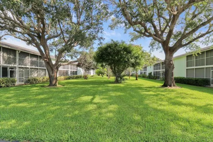 2 Westwood Avenue, #207g