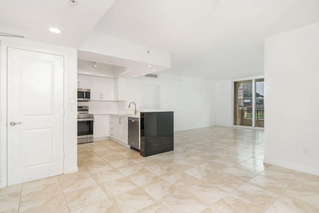 403 S Sapodilla Avenue, #509