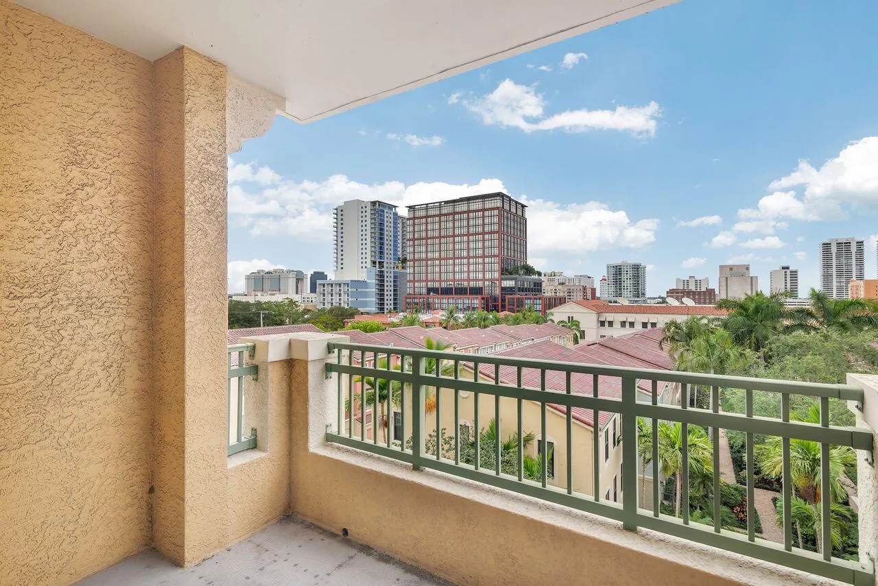 403 S Sapodilla Avenue, #509