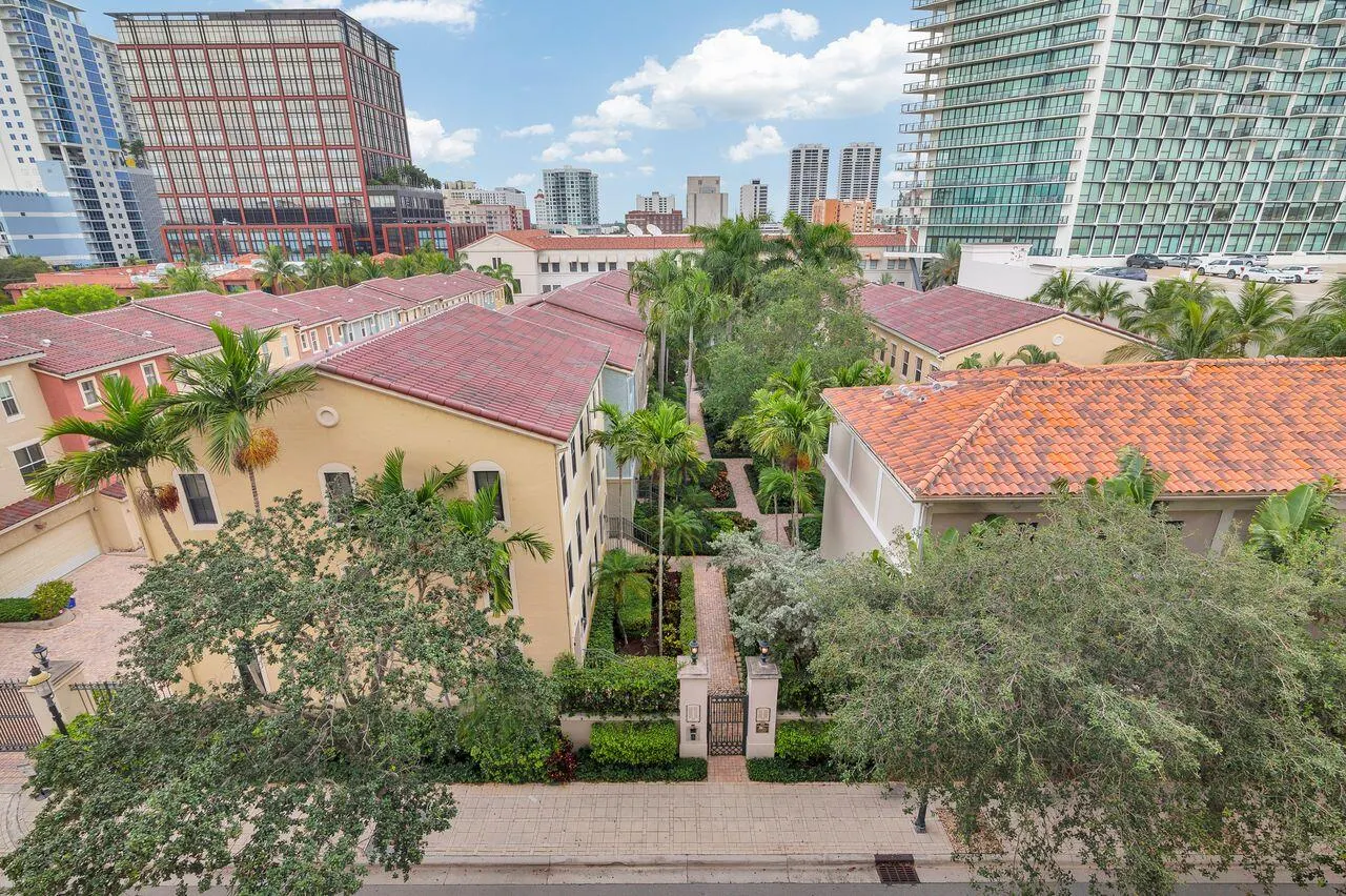 403 S Sapodilla Avenue, #509