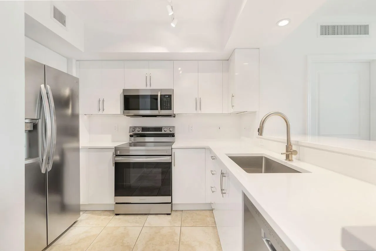 403 S Sapodilla Avenue, #509