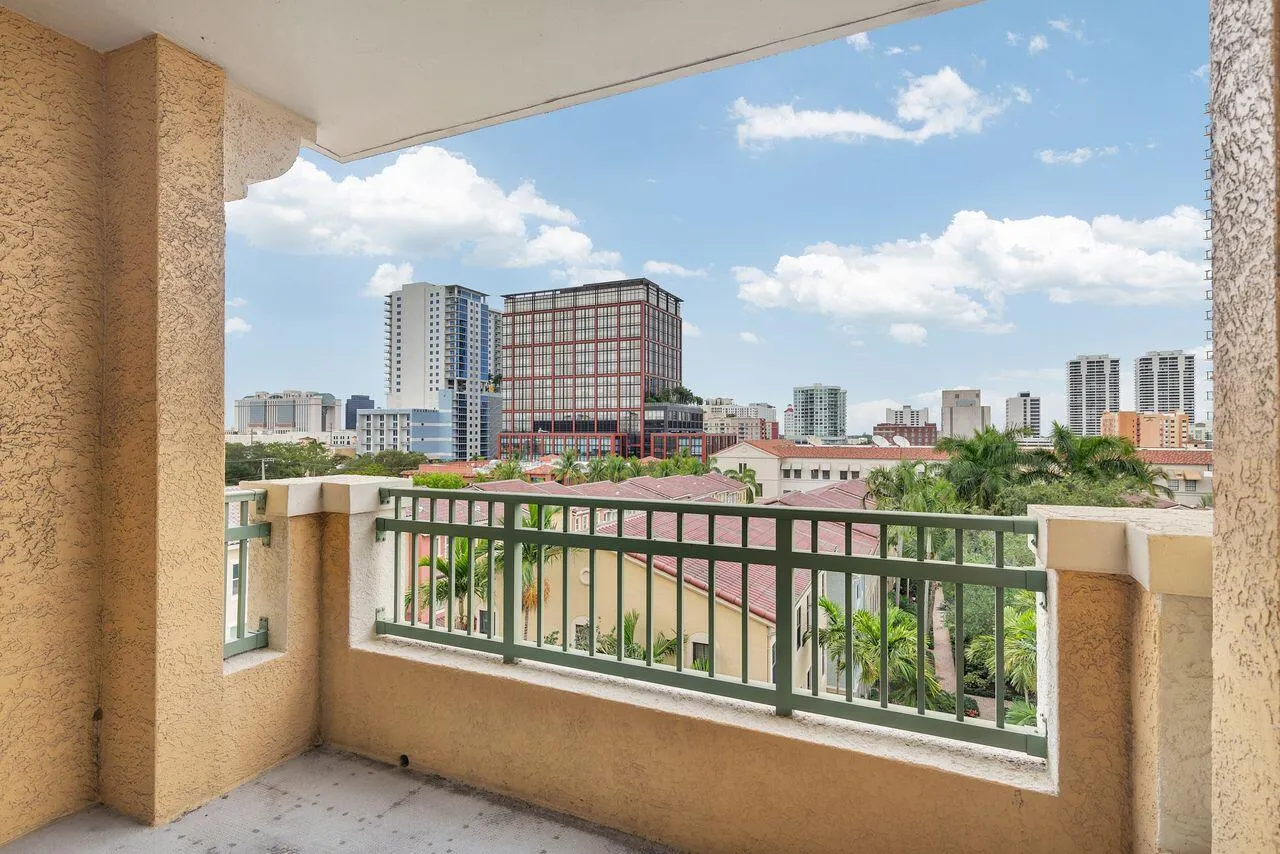 403 S Sapodilla Avenue, #509