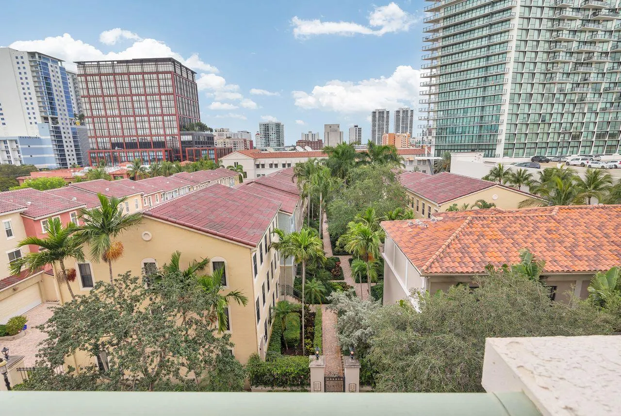 403 S Sapodilla Avenue, #509