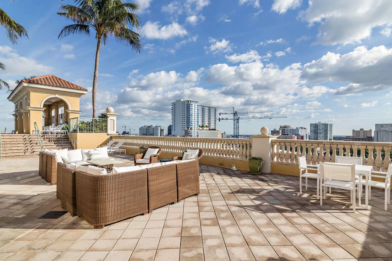 403 S Sapodilla Avenue, #509