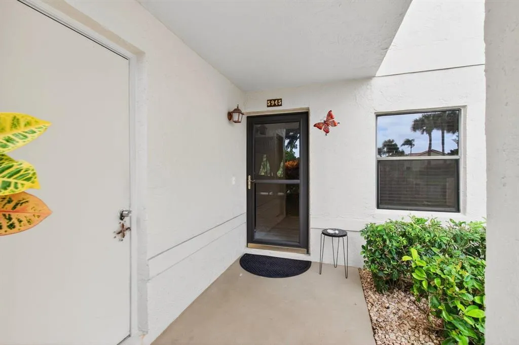 5945 Parkwalk Drive