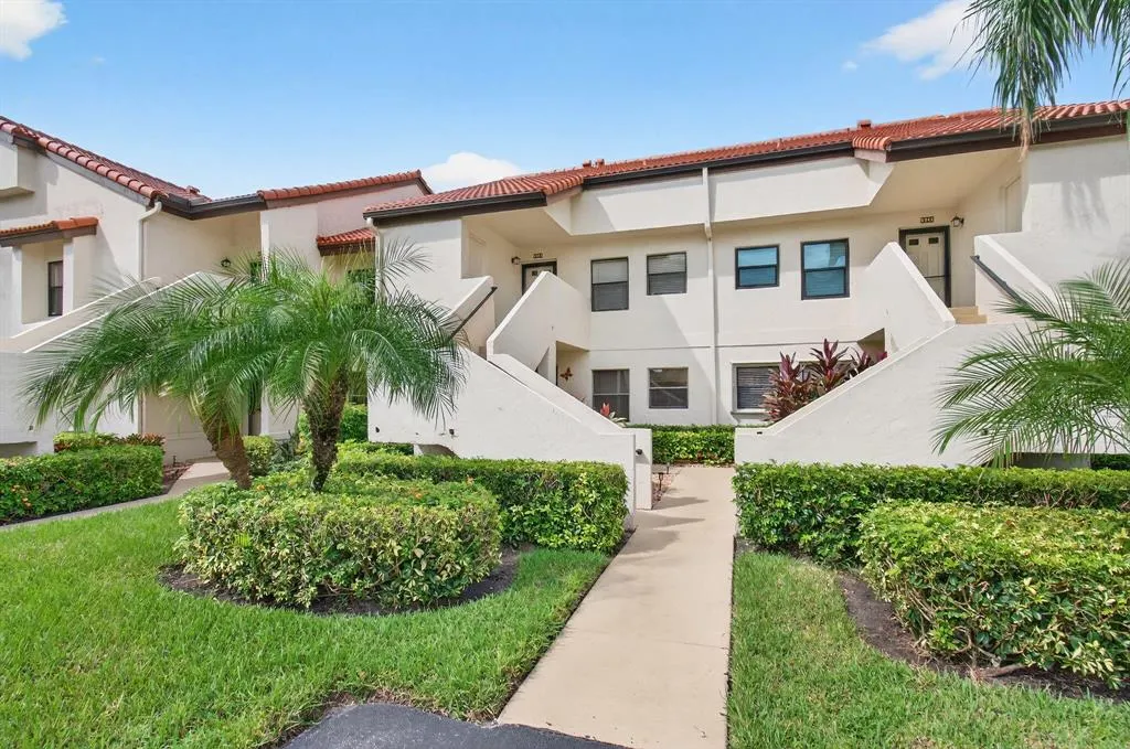 5945 Parkwalk Drive